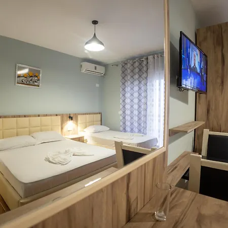 Klebrido And Restaurant Szálloda Durrës