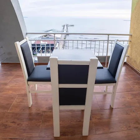 Klebrido And Restaurant 3* Durrës