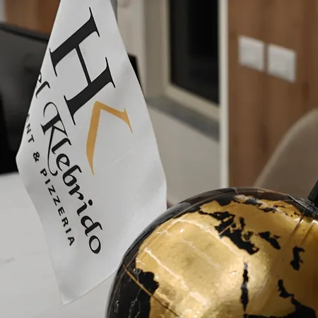 Klebrido And Restaurant Szálloda Durrës