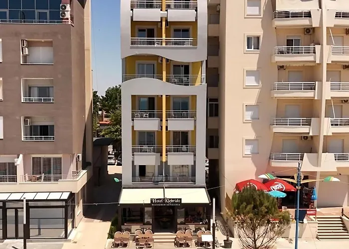 Klebrido And Restaurant מלון דורס