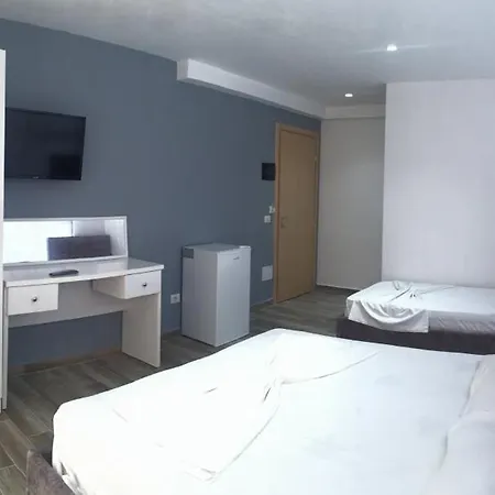 ホテル Klebrido And Restaurant