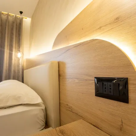 Klebrido And Restaurant Отель 3*