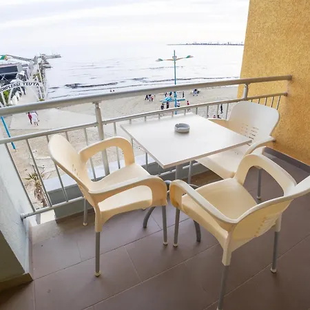Klebrido And Restaurant 3* Durrës