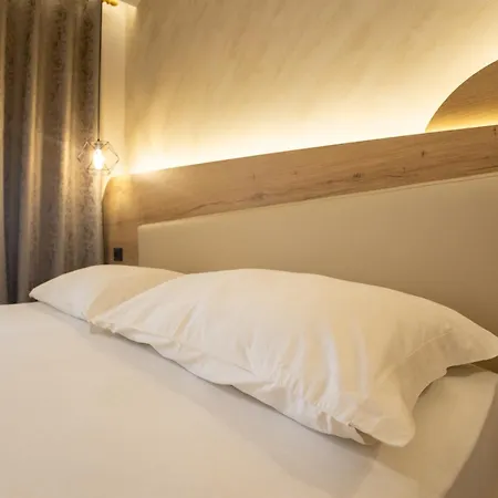 Klebrido And Restaurant 3*