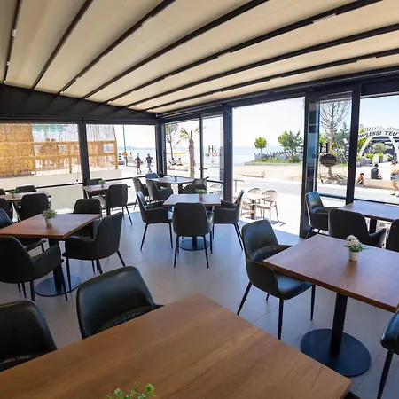 Klebrido And Restaurant 3*