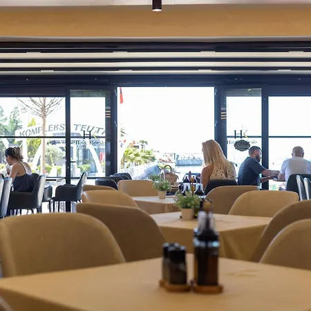 Klebrido And Restaurant فندق