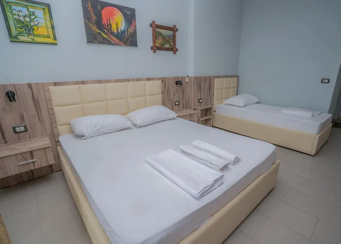 酒店 Klebrido And Restaurant